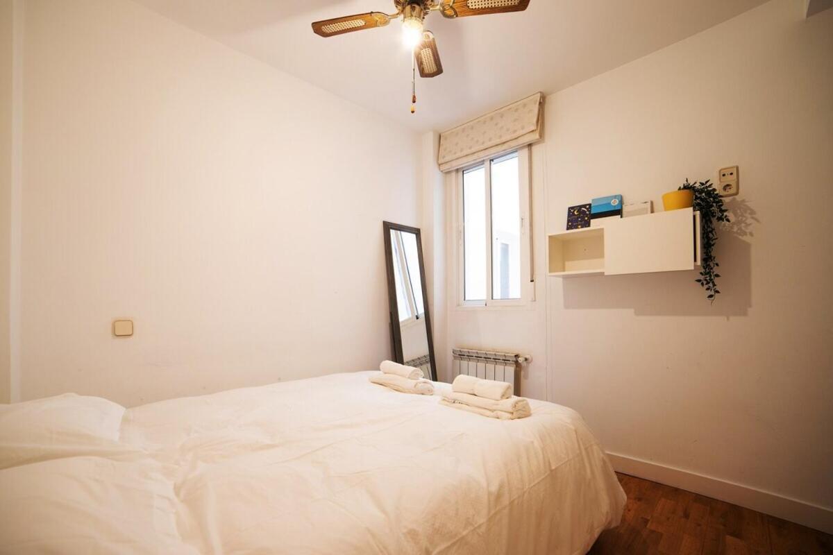 Bright Apartment In Historical City Center Madrid Exterior foto